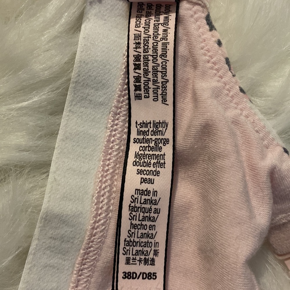 Victoria’s Secret T-shirt Bra 38D - Picture 7 of 8